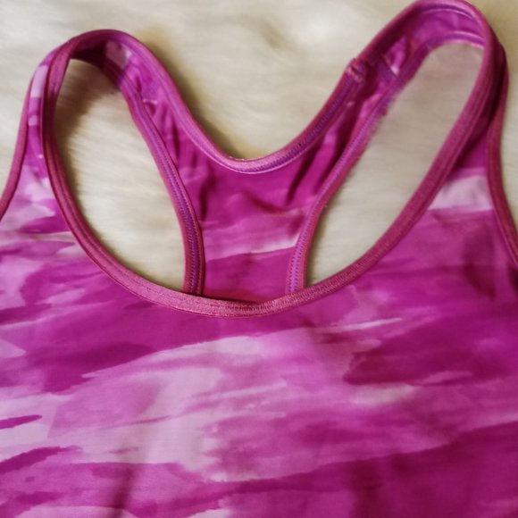 Under Armour Athletic Sports Bra Size Medium - Picture 4 of 5
